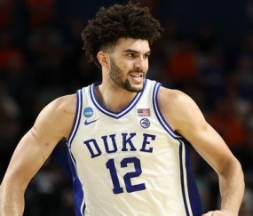 FBSports官方网站-卡洛斯·布泽尔之子卡梅隆·布泽尔宣布参加2026年NBA选秀