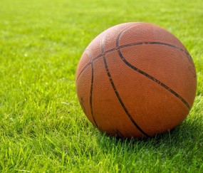 四战42中31轰68分！外媒赞张子宇正改变女篮历史 日媒：移动万里长城